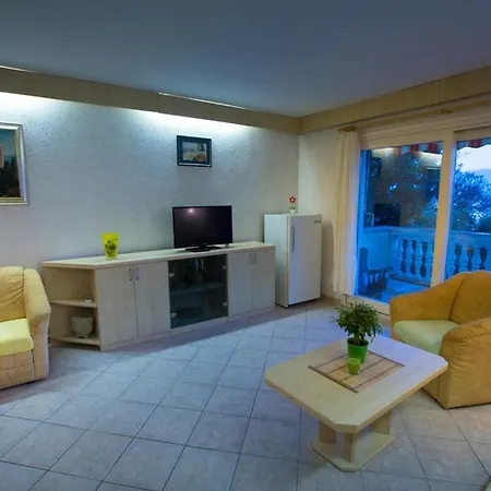 Guest house Fuza Rab