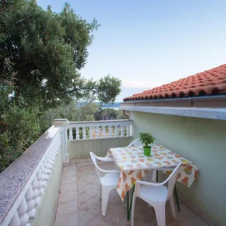 Guest house Fuza Rab