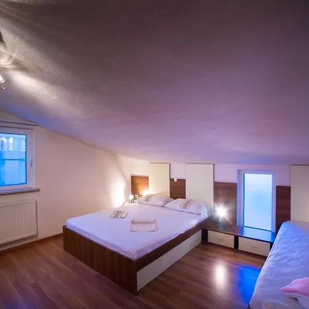 Fuza Rab Guest house