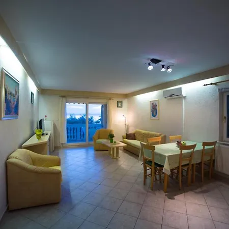 Fuza Rab Guest house