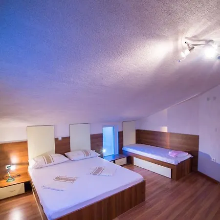 Guest house Fuza Rab