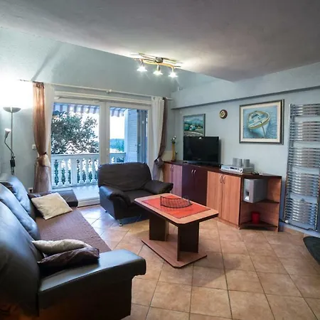 Guest house Fuza Rab